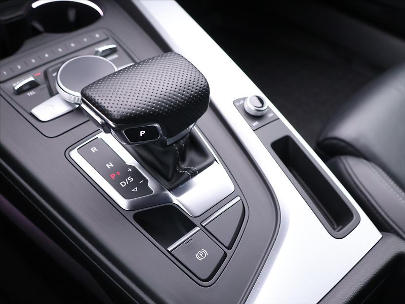 Audi A5 3.0 TDI 210kW quattro DPH CZ - fotka 32 z 41