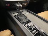 Volvo V60 D4 AWD INSCRIPTION REZERVACE - náhled 26
