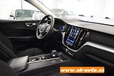 Volvo XC60 2.0 B4 AWD MOMENTUM 2022 - náhled 31