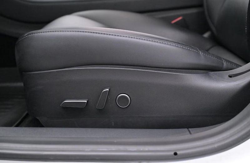 Tesla Model 3 LR AWD SoH 92% FSD - fotka 7 z 24