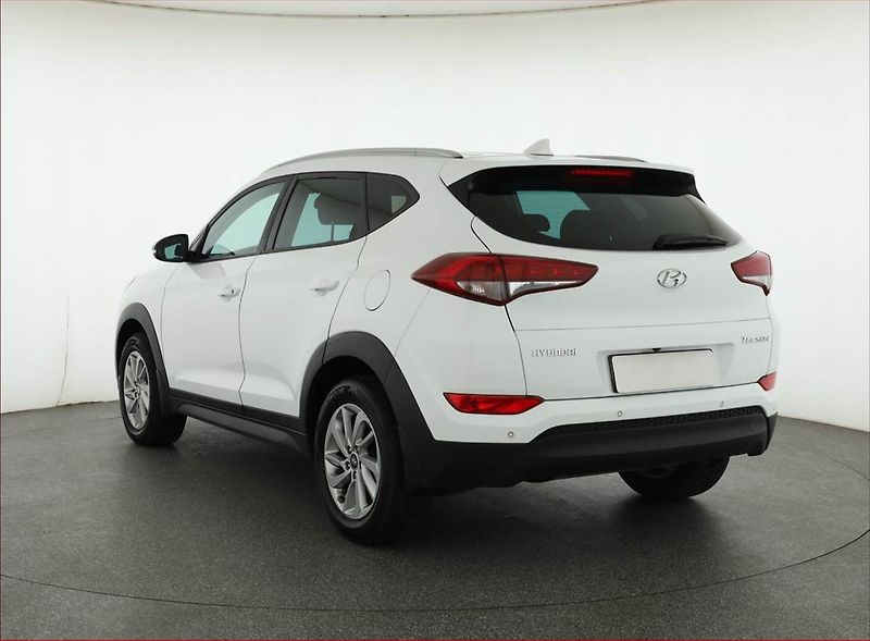 Hyundai Tucson (2017) 1.7 CRDi, Serv.kniha, Tempomat - fotka 4 z 18