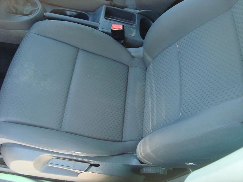 Volkswagen Touran (2006) 1,9TDI - fotka 11 z 14