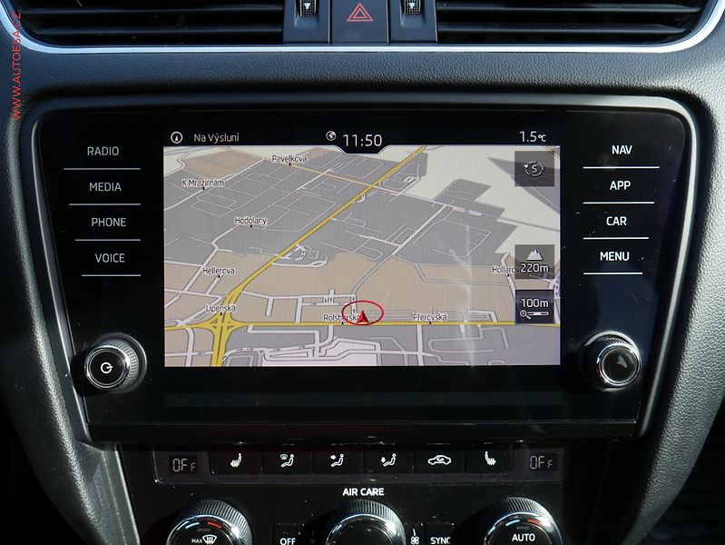 Škoda Octavia (2017) 1.6 TDi, ČR, Style, LED - fotka 14 z 19