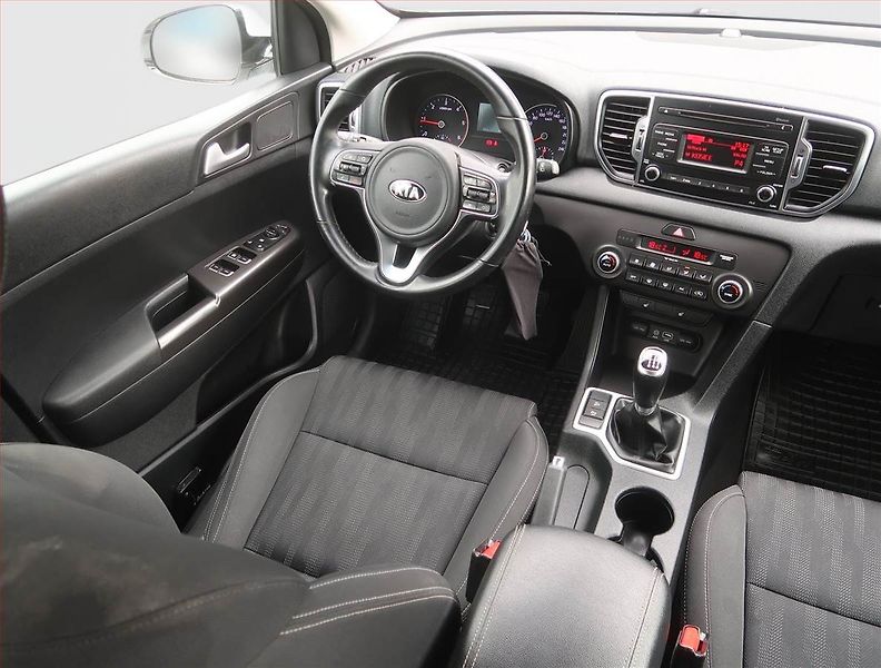 Kia Sportage (2018) 1.7 CRDi, Serv.kniha, Tempomat - fotka 7 z 15