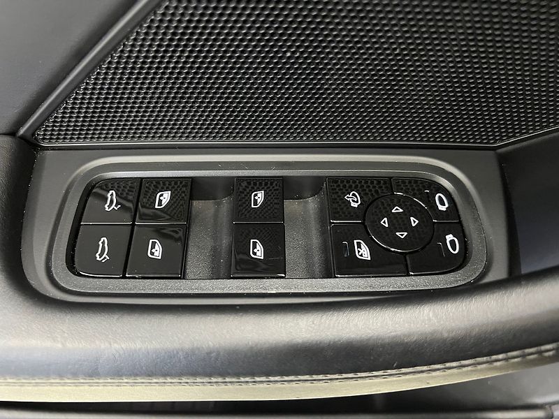 Porsche Panamera 4S DIESEL PDLS, WEBASTO - fotka 31 z 37