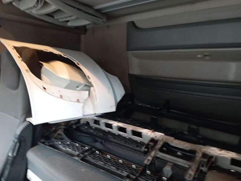 DAF (2015) 106.460 - fotka 14 z 15