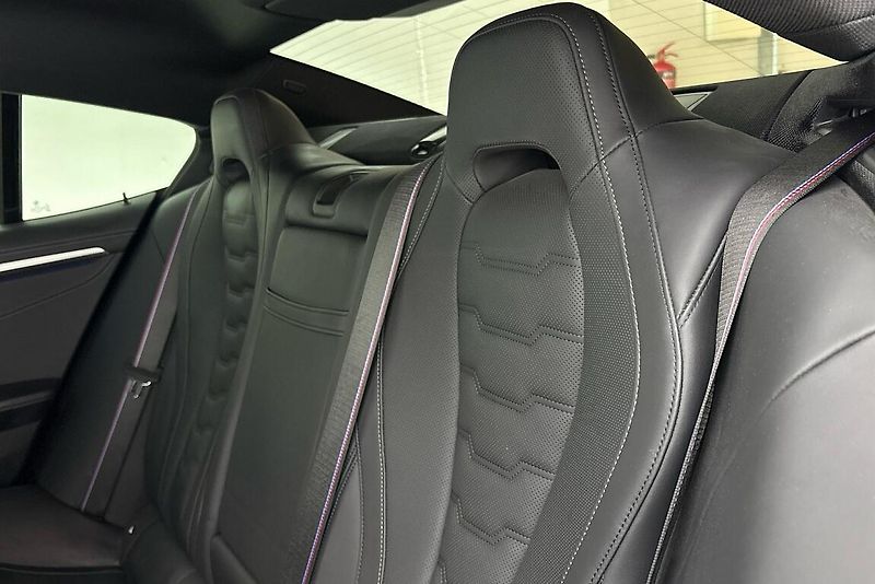 BMW Řada 8 M850i xDrive - fotka 8 z 25