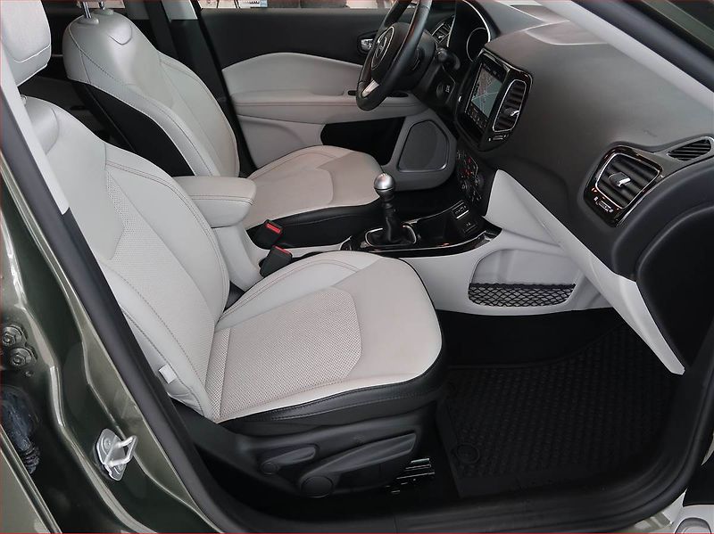 Jeep Compass (2019) 1.4 MultiAir, Serv.kniha, Kůže - fotka 9 z 18