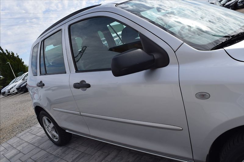 Mazda 2 1,4 D 50KW NOVÁ STK  AUTOMAT - fotka 10 z 41
