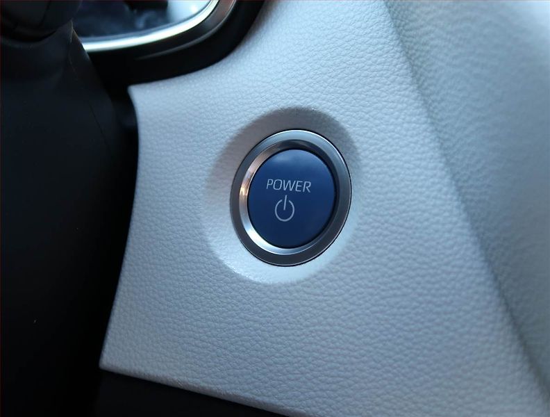 Toyota Corolla (2020) 1.8 Hybrid, Automat, Tempomat - fotka 19 z 22
