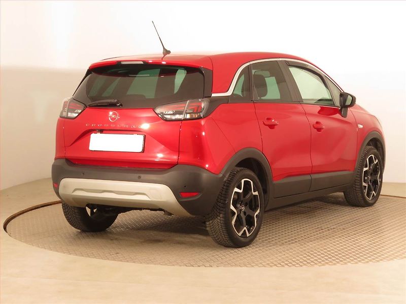 Opel Crossland X (2024) Elite 1.2 Turbo, Automat - fotka 5 z 17