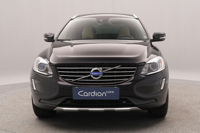 Volvo XC60 D4 AWD SUMMUM AUT CZ 1.maj - fotka 15 z 40