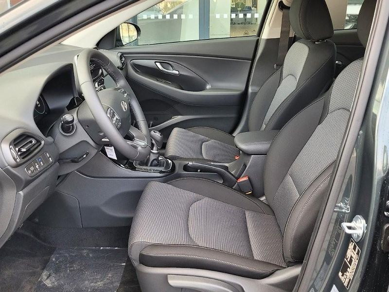 Hyundai i30 (2026) WG 1,0 T-GDI 85kW MT GO CZECH - fotka 12 z 28
