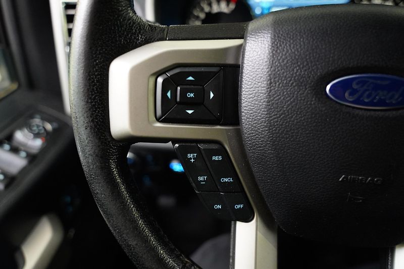 Ford F-150 - fotka 15 z 27