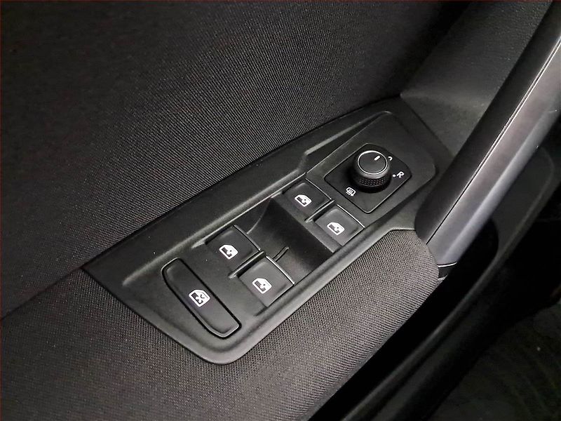 Volkswagen Tiguan (2017) 2.0 TDI - fotka 17 z 18