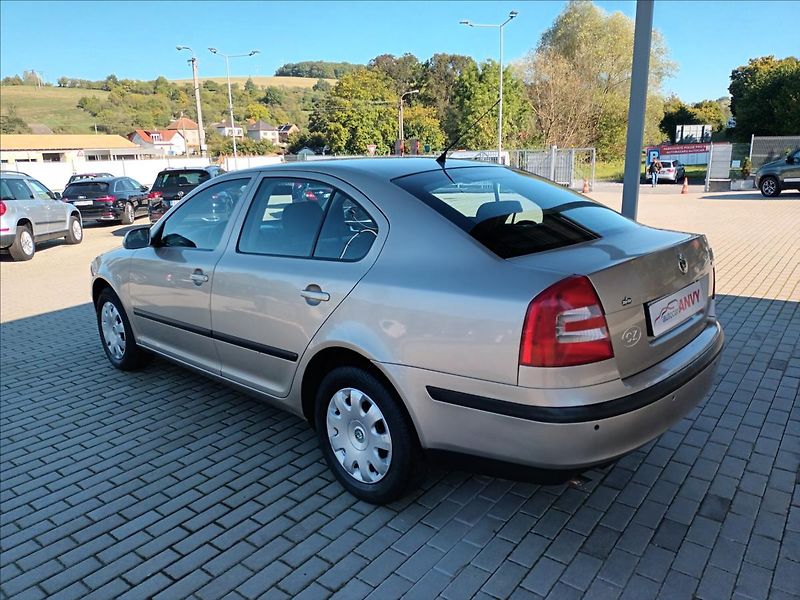 Škoda Octavia 1,6 MPI,75KW,DSG,KLIMA, - fotka 7 z 31