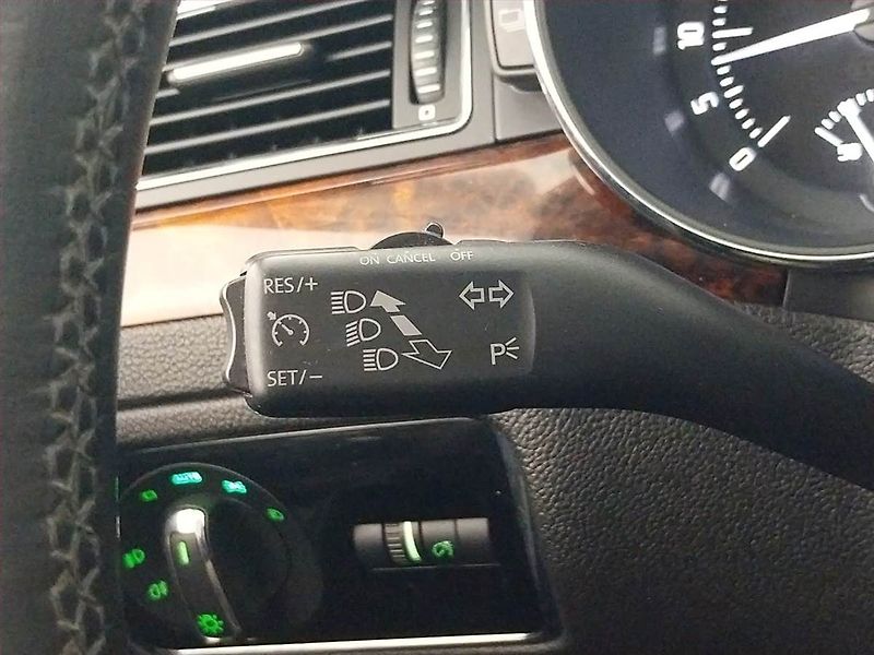 Škoda Superb (2010) Elegance 2.0 TDI, Automat - fotka 19 z 20
