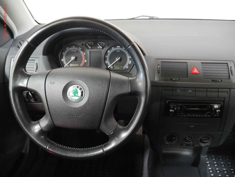 Škoda Fabia (2005) 1.2 HTP, 2.maj,ČR, AC, tažné - fotka 11 z 14