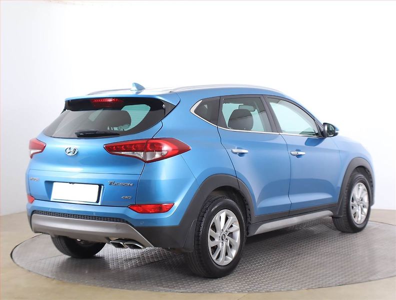 Hyundai Tucson (2018) 2.0 CRDi, 4X4, Serv.kniha - fotka 5 z 17