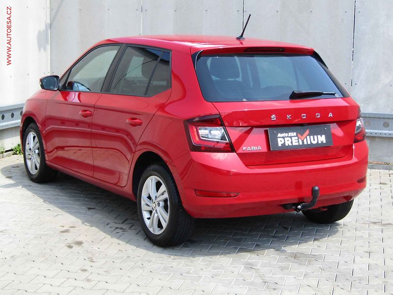 Škoda Fabia (2020) 1.0 TSI, 2.maj,ČR, Style, TZ - fotka 6 z 21