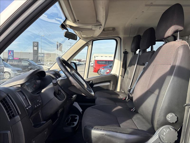 Peugeot Boxer 2,2 Bluehdi  103kW L2 DPH - fotka 17 z 29