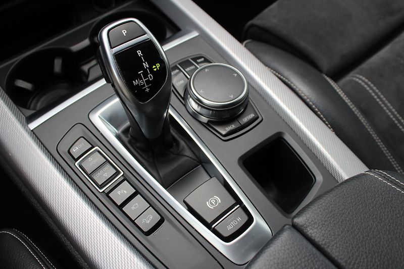 BMW X5 xDrive30d, CZ - fotka 14 z 22