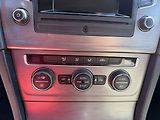 Volkswagen Golf (2013) 1.6 TDi, AC, tempo, park - náhled 14