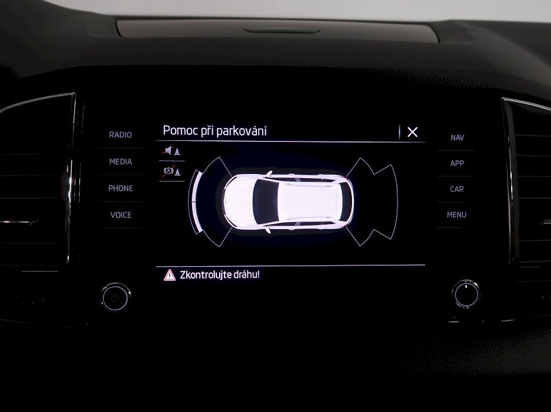 Škoda Karoq (2020) STYLE 1.5TSI 110KW DSG NAVI TA - fotka 28 z 37