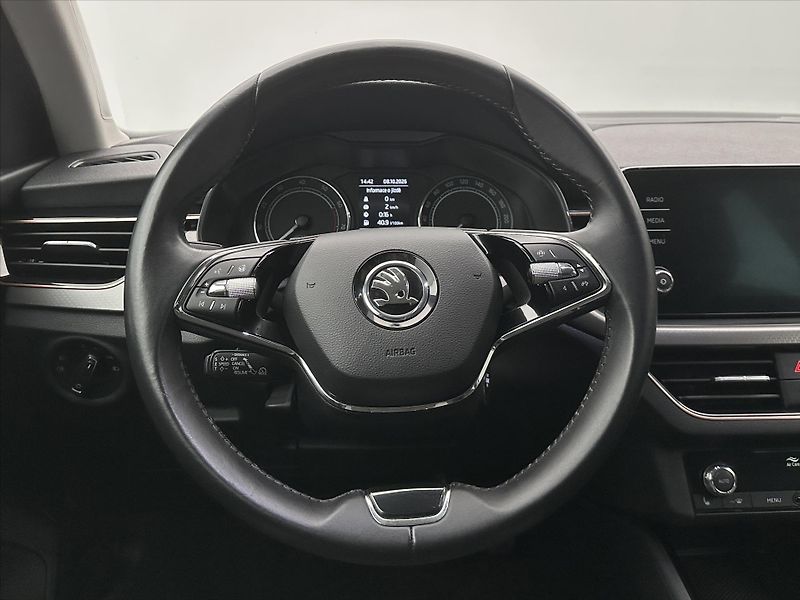 Škoda Kamiq 1.0 TSI 81kW Style CZ - fotka 20 z 34