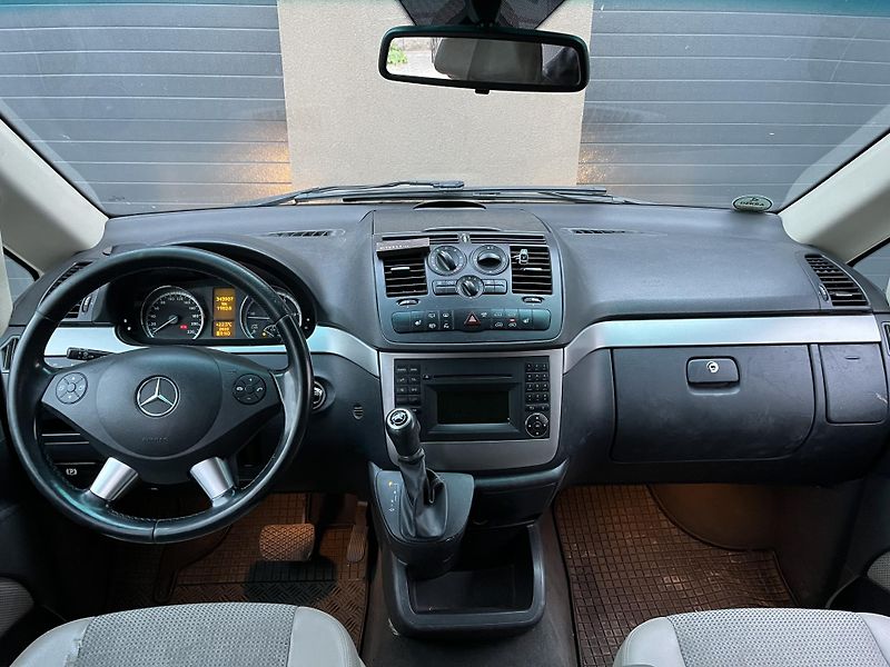 Mercedes-Benz Viano (2011) 2,2 4MATIC 120Kw - fotka 11 z 23