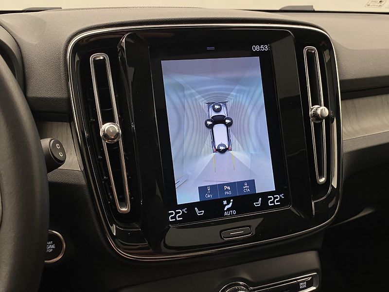 Volvo XC40 T5 RECHARGE  REZERVACE - fotka 47 z 50