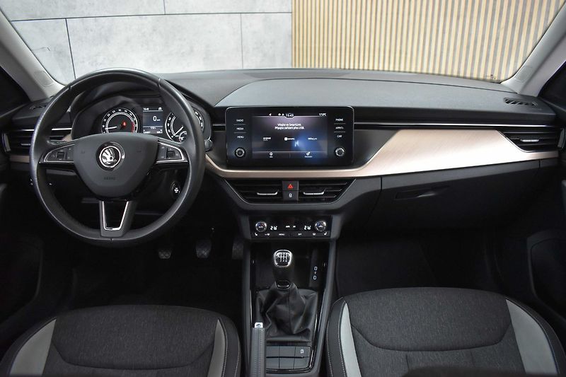 Škoda Kamiq 1.6 TDI STYLE*KESSY*ČR 1.MAJ - fotka 7 z 40