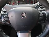 Peugeot 308 (2017) 1.2 PureTech, Navi, Tempomat - náhled 16