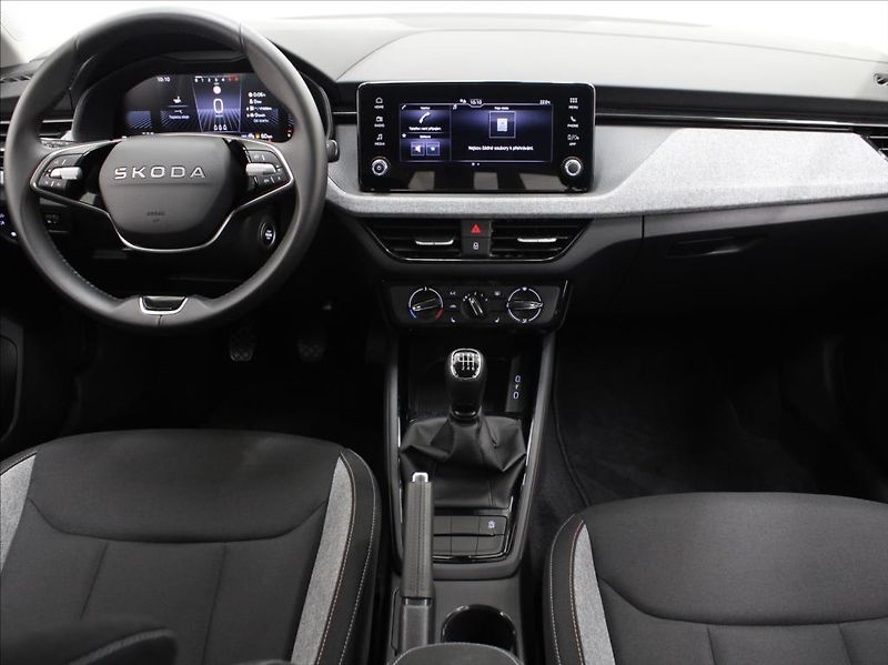Škoda Scala 1,0 TSi 85kW 5L.Zár. 8 000km! - fotka 8 z 23