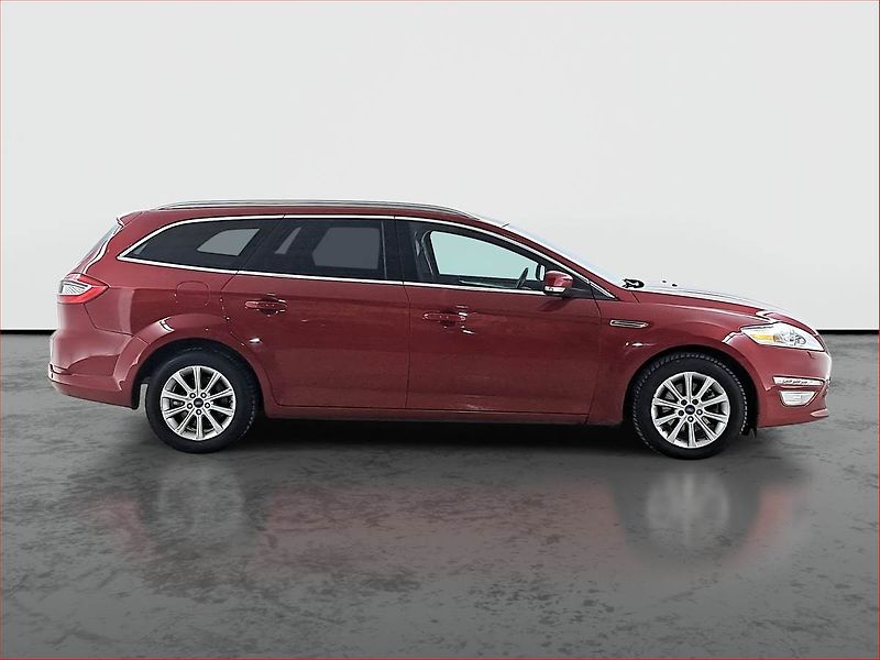 Ford Mondeo (2014) 2.0 TDCi, Xenony, Tempomat - fotka 6 z 19
