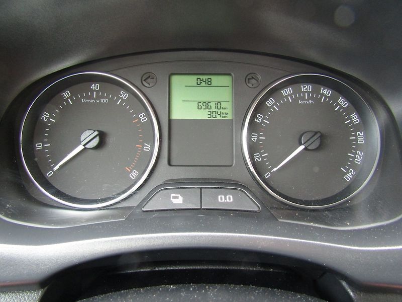 Škoda Roomster (2013) 1.2 TSI 63kW  70000KM - fotka 25 z 31
