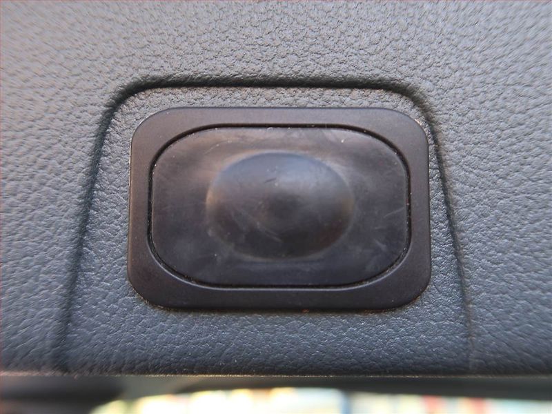 Ford Grand C-MAX (2011) Trend 2.0 TDCi, Automat - fotka 24 z 24