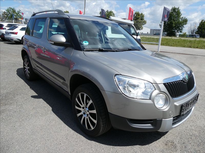 Škoda Yeti 2,0 TDi 81kW 4x4,2x kola,závěs - fotka 1 z 42