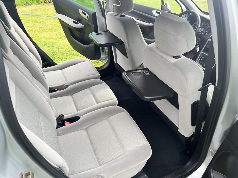 Peugeot 307 2.0HDI 66KW,PANORAMA,TZ,1MAJDR - fotka 20 z 46
