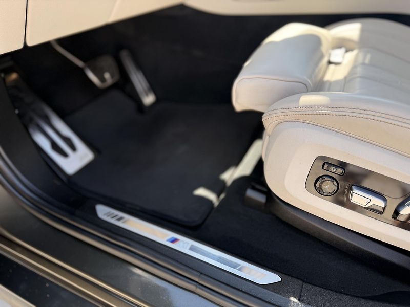 BMW X6 (2021) 40D, M-SPORT,ČR,1 MAJITEL - fotka 31 z 42