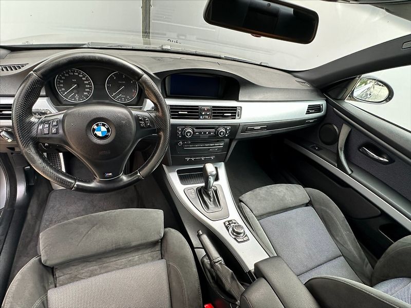 BMW Řada 3 2,0 D 130kW-AUTOMAT - fotka 17 z 38