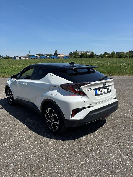 Toyota C-HR (2019) Hybrid  - fotka 3 z 15