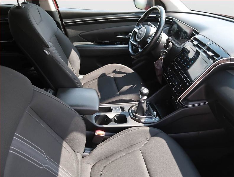 Hyundai Tucson (2021) 1.6 T-GDI, Serv.kniha, Navi - fotka 9 z 18