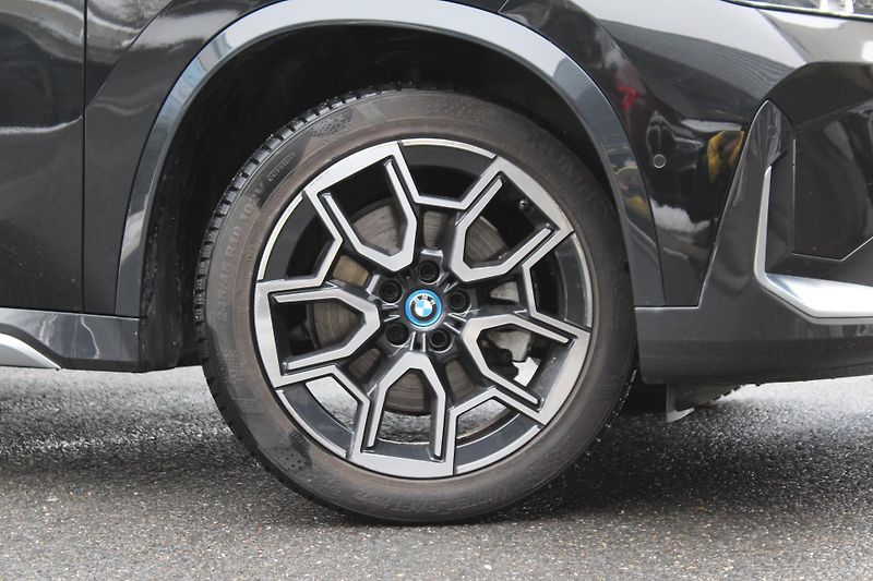 BMW X1 xDrive30e - fotka 6 z 22