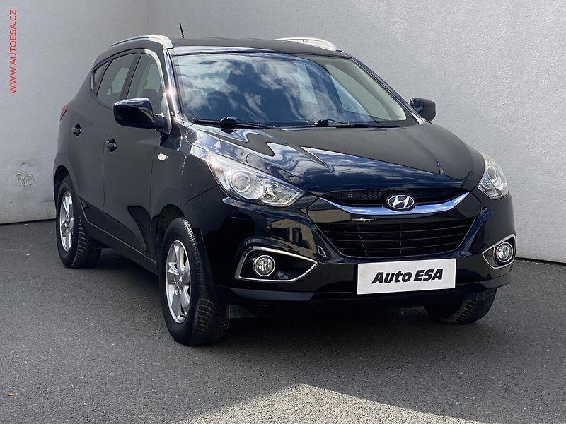 Hyundai ix35 (2013) 1.6 GDi, AC, TZ - fotografie inzerátu