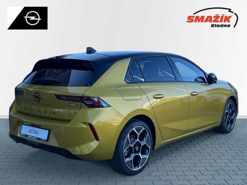 Opel Astra (2026) HB ULTIMATE HYBRID 1.2T (145k) - fotka 4 z 22