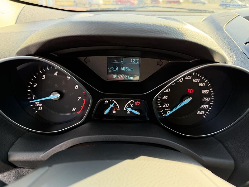 Ford Kuga 1,5 EcoBoost / 110kW  - fotka 15 z 50