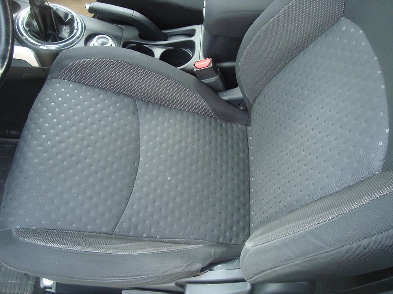 Mitsubishi ASX (2010) 1.8 DID  4x4 - fotka 10 z 16