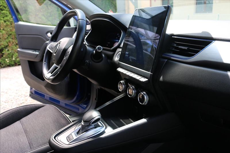 Renault Captur (2020) 1,6 Intens E-TECH Plug-in - fotka 55 z 71