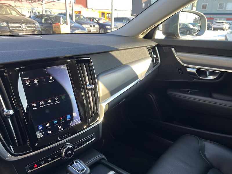Volvo V90 (2019) 2.0d*173Kw*CrossCountry*4x4*AT - fotka 28 z 43